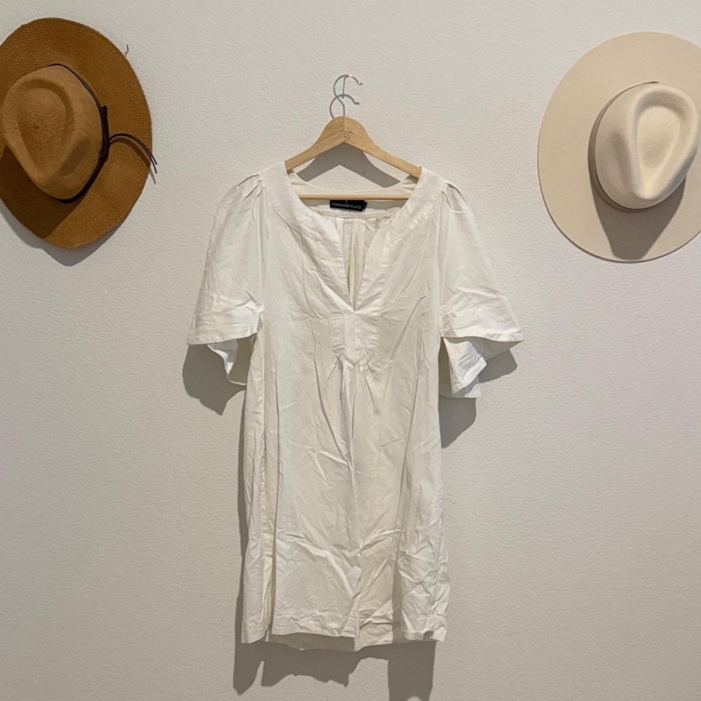 Pomander Place Cream Tunic Top